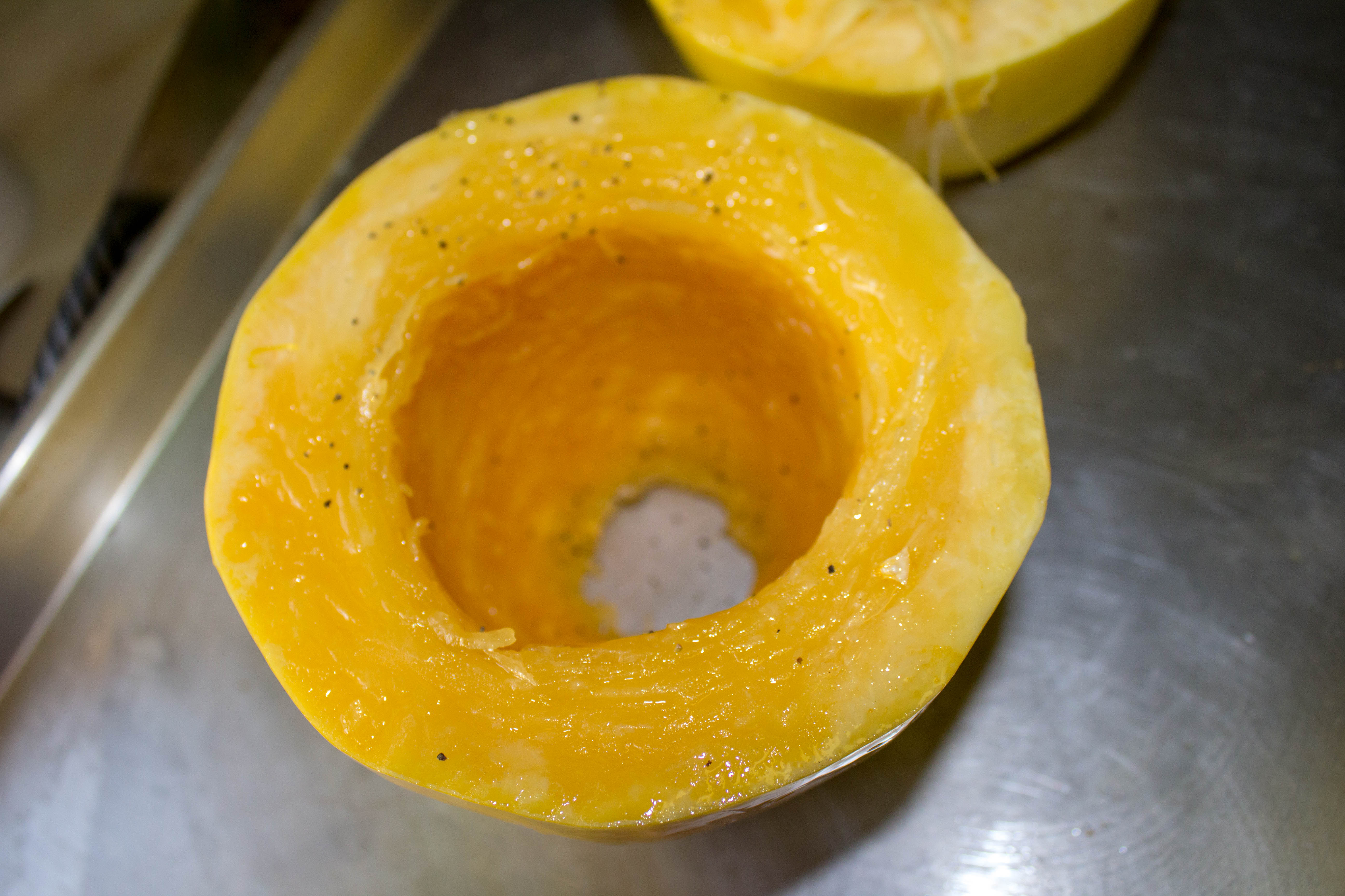 Looking for a pasta alternative? Whether you are watching carbs or need a gluten free meal idea, spaghetti squash is a delicious dinner that is great all on its own.