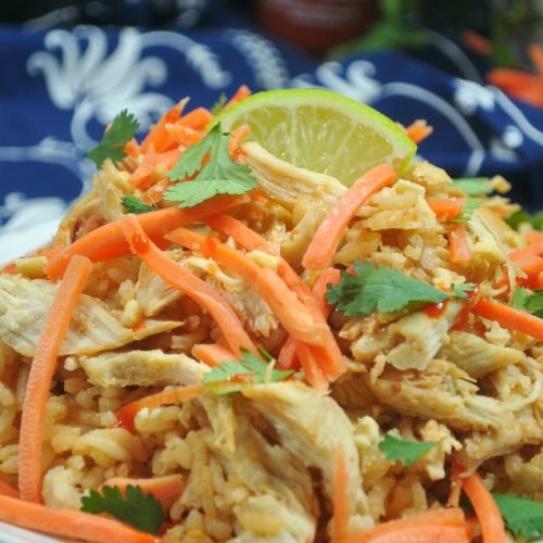 Looking for a delicious chicken pad thai recipe? This pad thai chicken recipe is made in the Instant Pot. An amazing Asian dinner can be on the table in 30 minutes