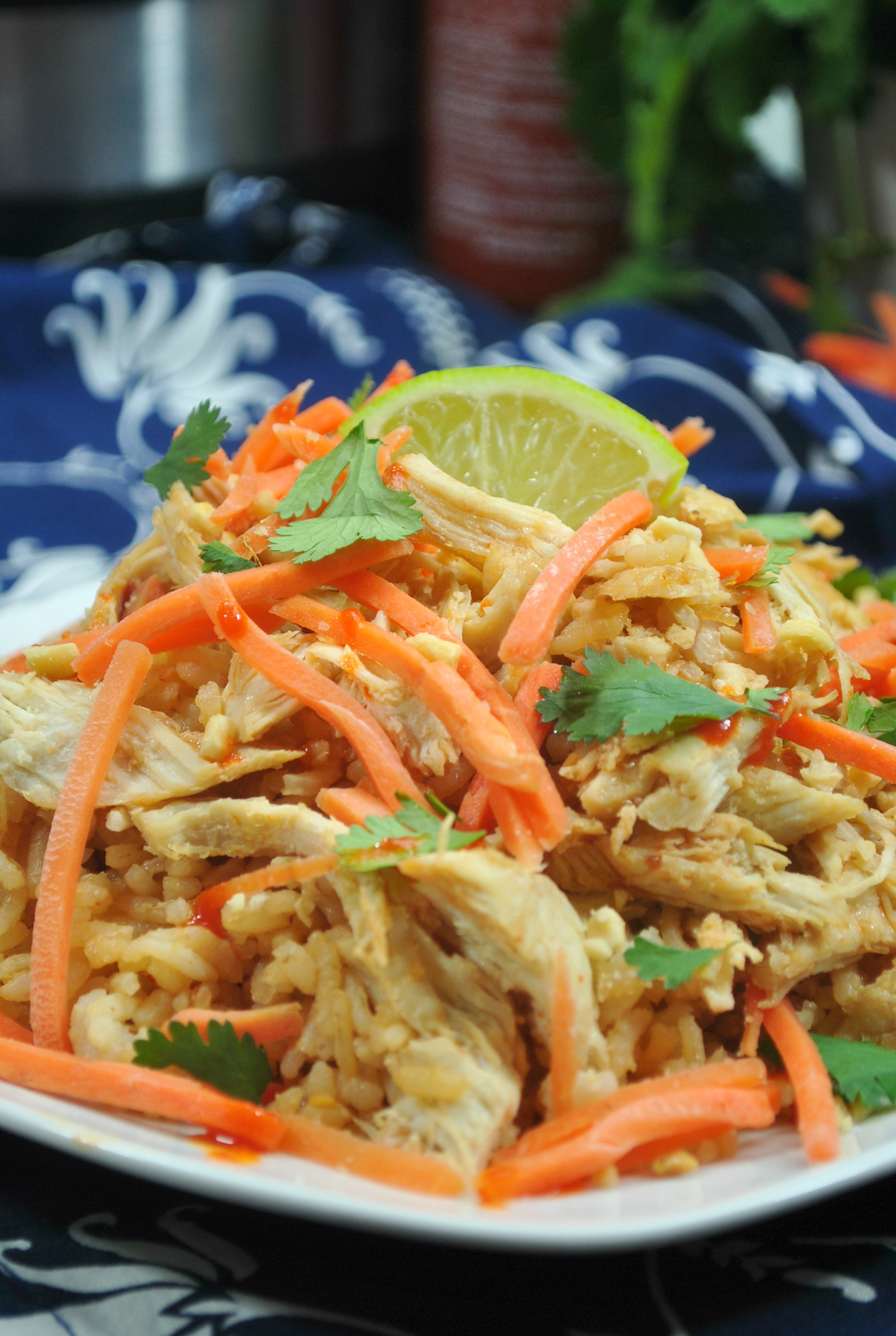 Looking for a delicious chicken pad thai recipe? This pad thai chicken recipe is made in the Instant Pot. An amazing Asian dinner can be on the table in 30 minutes