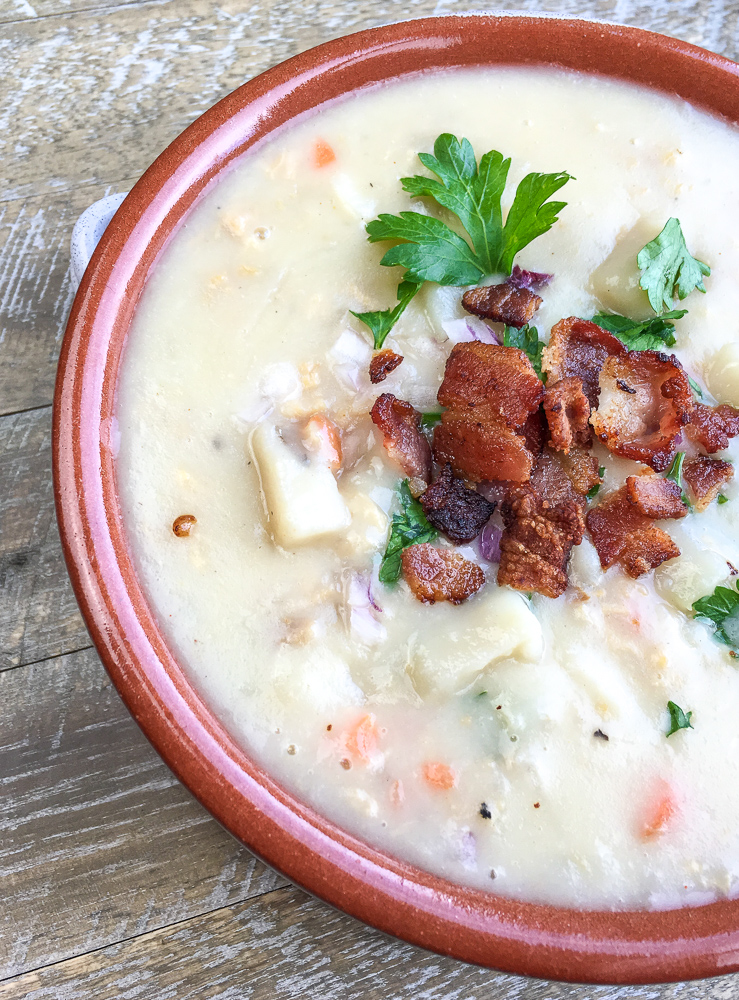Looking for a delicious New England Clam Chowder recipe? This recipe is flavorful and delicious. It can be made to be a lower fat New England Clam Chowder recipe. This New Englad Clam Chowder recipe will be your new favorite comfort food.
