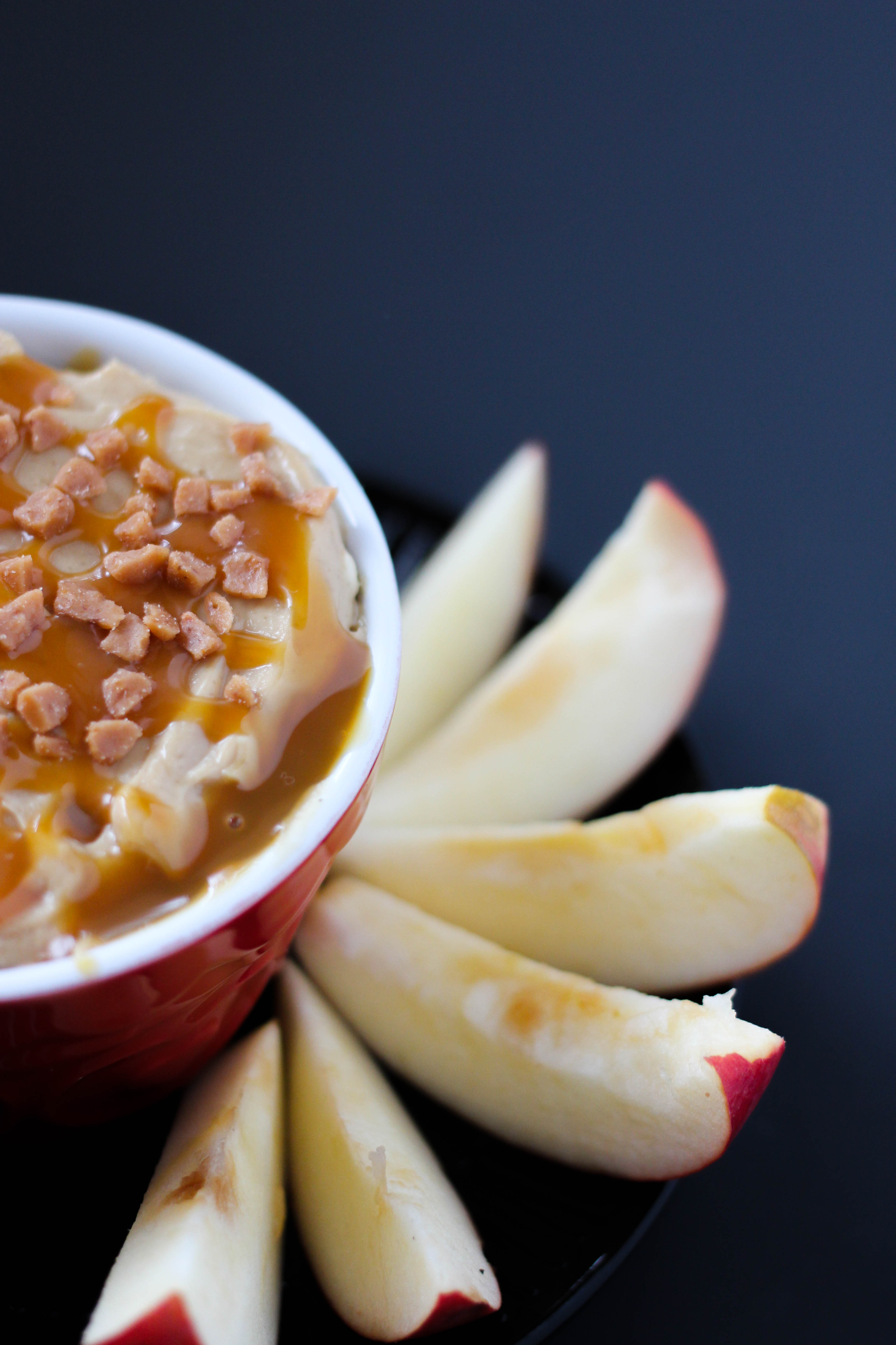 finished product of easy apple dip recipe