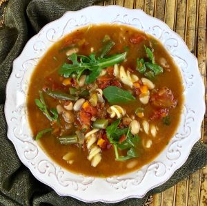 Copycat Olive Garden Hearty Minestrone Soup | Mama Loves to Eat