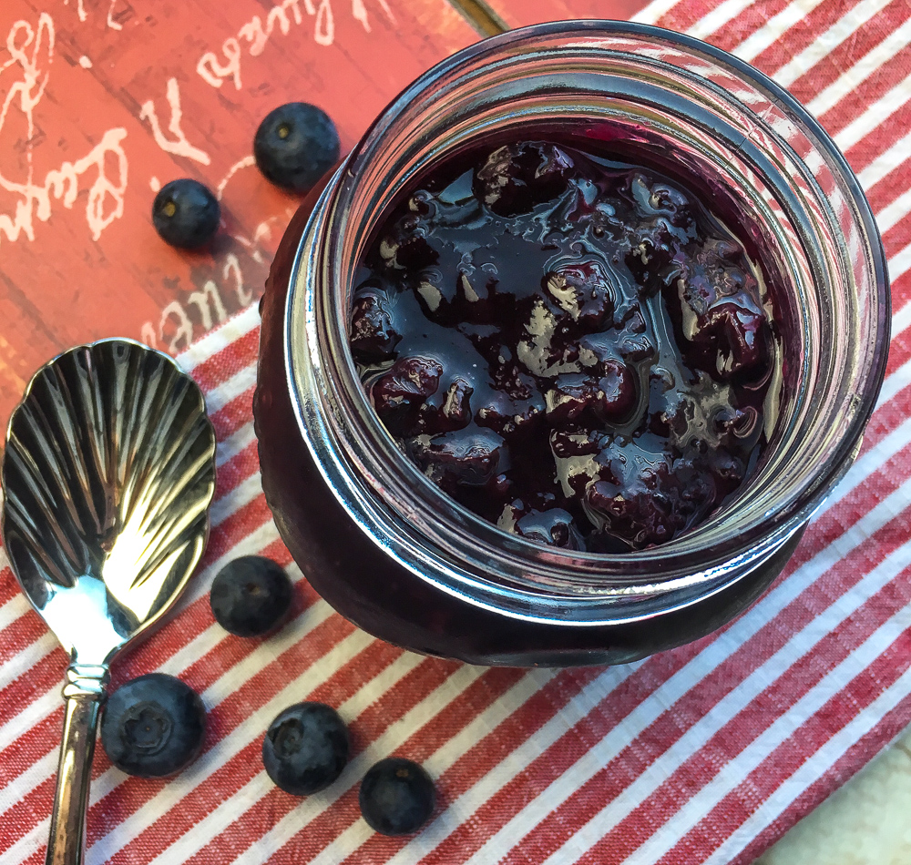 Looking for a delicious Blueberry Compote recipe? This recipe for blueberry compote is made in the Instant Pot and you will love it.