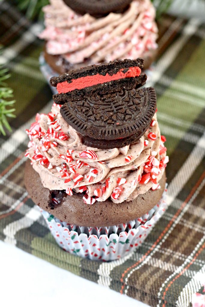 Oreo Cupcake for Christmas