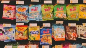 Things '90s Kids Ate That Would Terrify Nutritionists Today