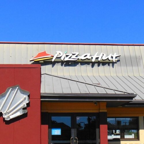 The "Pizza Hut" Experience: Why the Red Roof Restaurants Are Going Extinct