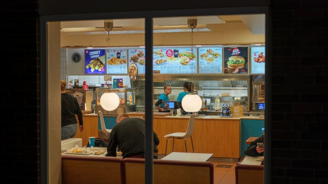7 Ways Fast Food Chains Subtly Manipulate Your Senses to Make You Spend More