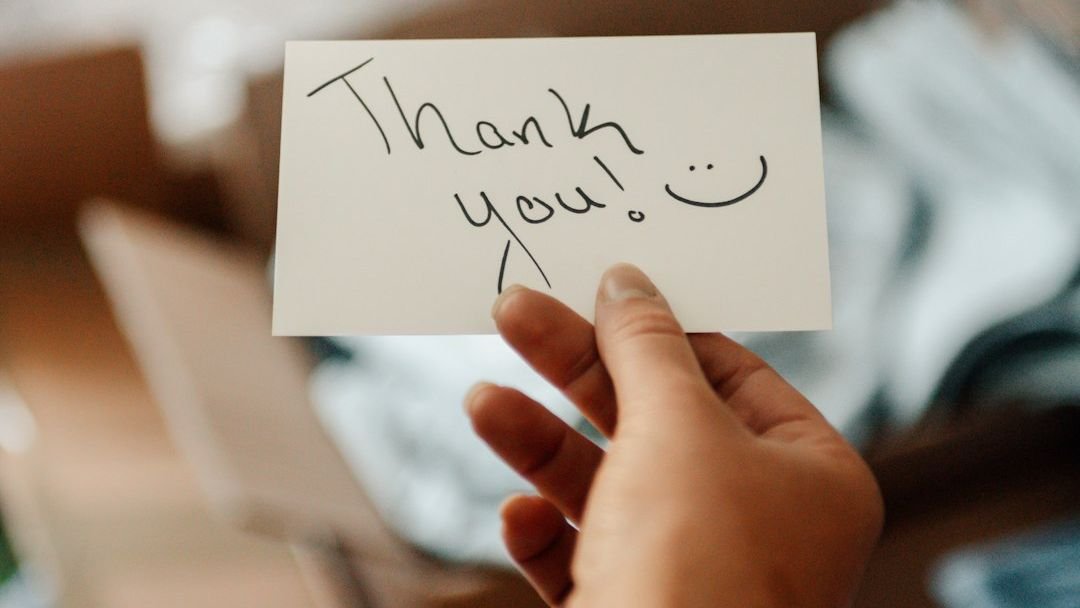 7 Southern Manners Etiquette Experts Say Are Slowly Disappearing