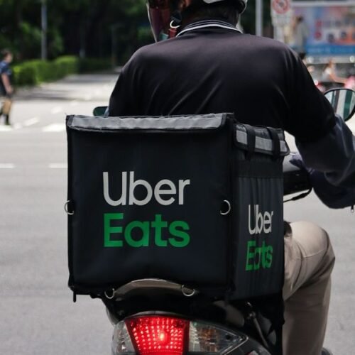 Nobody Warns You About This: 6 Food Delivery Apps With the Most Complaints