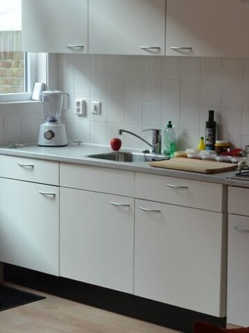 Realtors Say Buyers Are Avoiding These 6 Once-Popular Kitchen Layouts