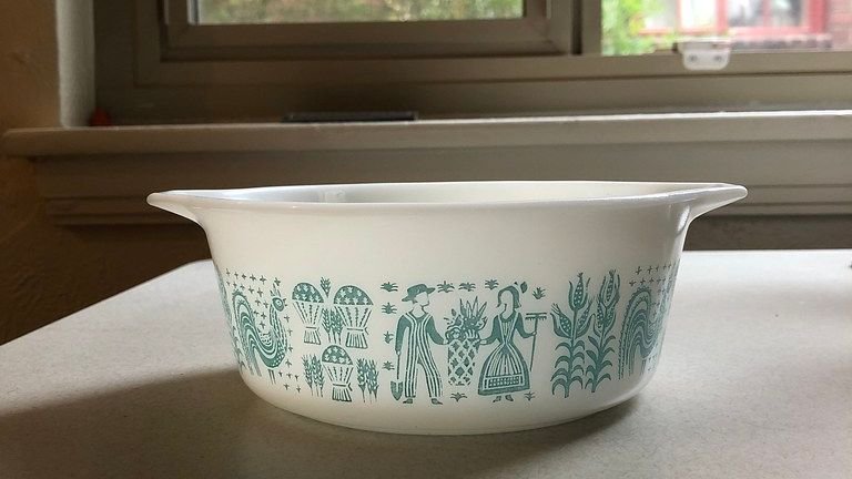 8 Vintage Kitchen Fixtures Worth Thousands That Collectors Still Search For