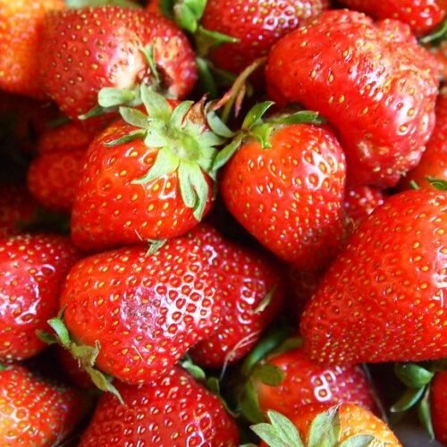 Blueberries vs. Strawberries: Which Has More Antioxidants, Vitamin C, Fiber?