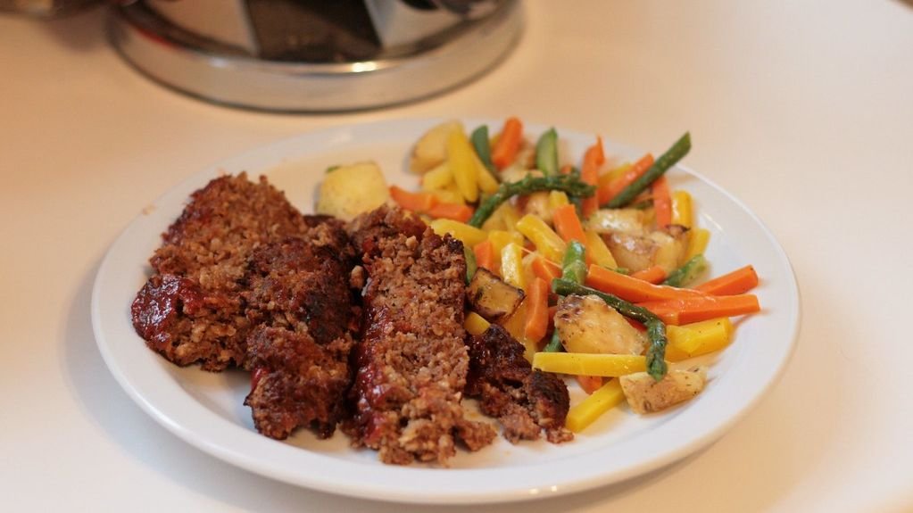 12 Budget Meals from the '80s Families Actually Miss