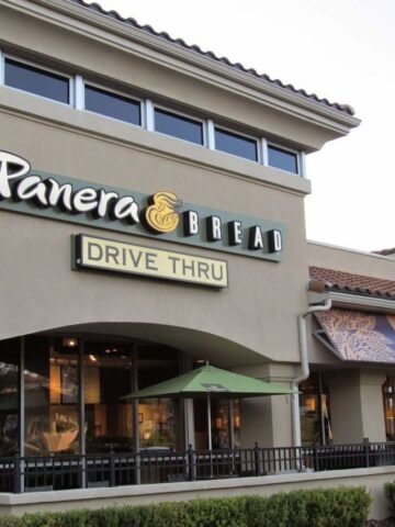 The Don't-Bother List: 11 Restaurant Chains Chefs Say Aren't Worth It