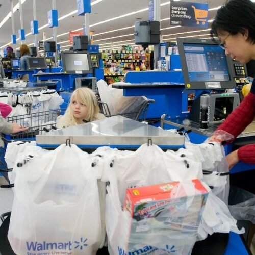 10 Modern Grocery Store Habits Baby Boomers Can't Stand (And Why They Have a Point)