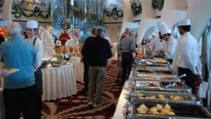 10 Worst Mistakes to Make at a Buffet (And People Still Make Them)