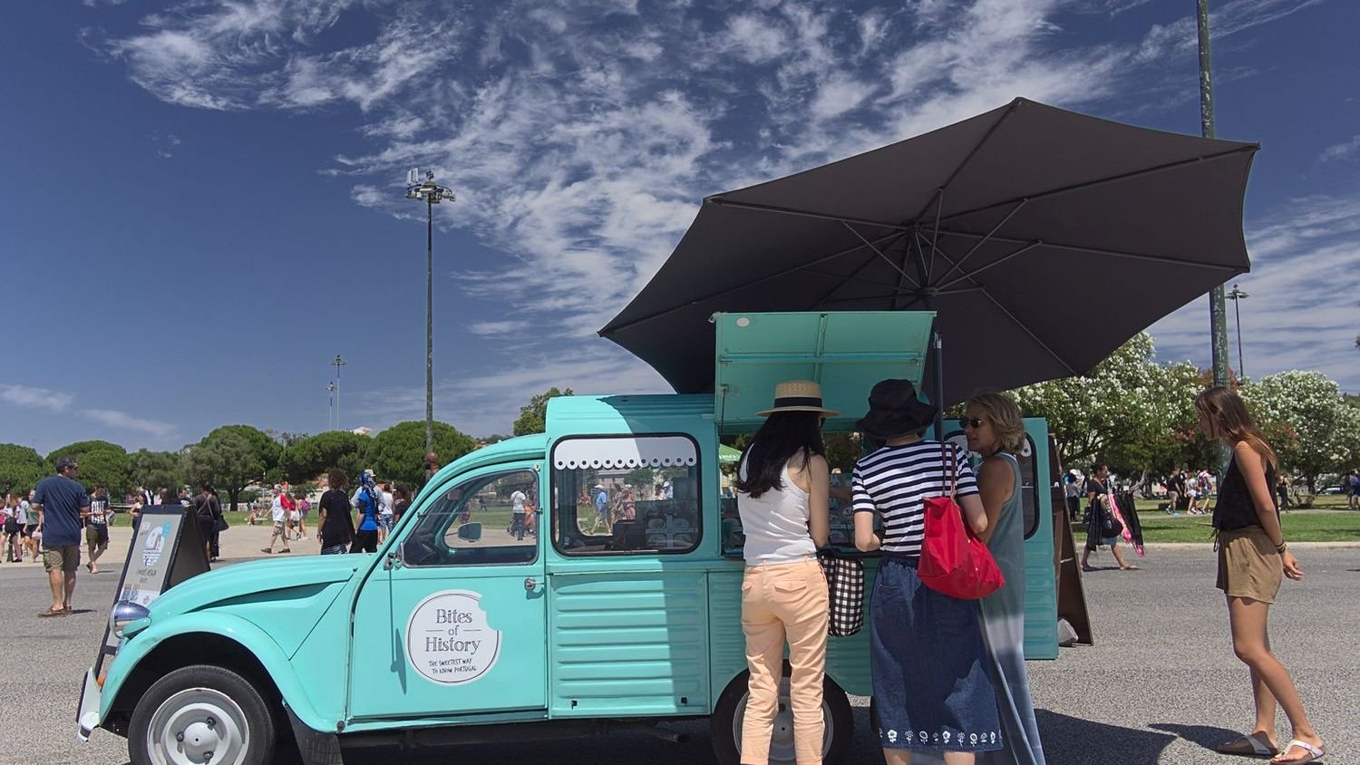 7 Food Cities Where Tourists Greatly Outnumber Locals - and How Residents Really Feel