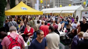 8 Food Destinations That Are Quietly Losing Their Culinary Appeal Each Year