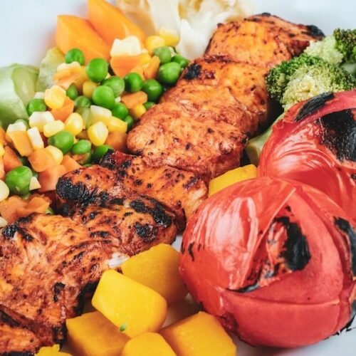 3 Countries With the Healthiest Traditional Diets - and 5 With the Unhealthiest Eating Habits