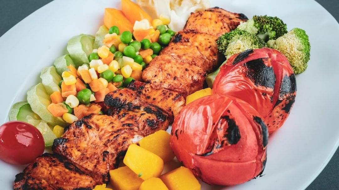 3 Countries With the Healthiest Traditional Diets - and 5 With the Unhealthiest Eating Habits