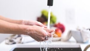 9 Food Safety Errors That Put Your Kitchen at Risk (Even Though Many Still Make Them)