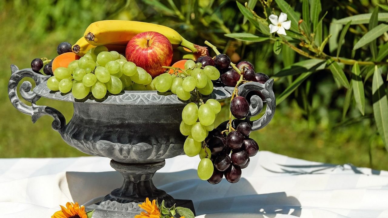 10 Fruits to Skip When Cutting Back on Sugar