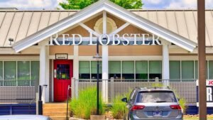 These 9 Fast-Food Chains Americans Are Quietly Turning Away From