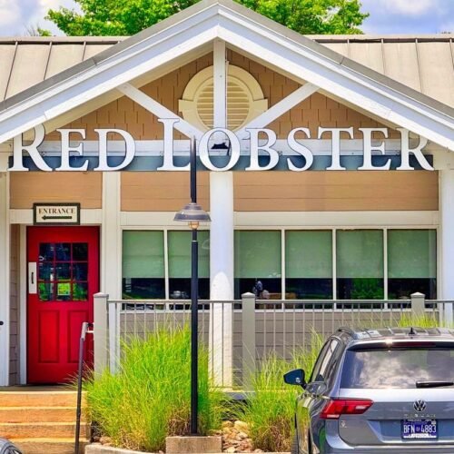 These 9 Fast-Food Chains Americans Are Quietly Turning Away From