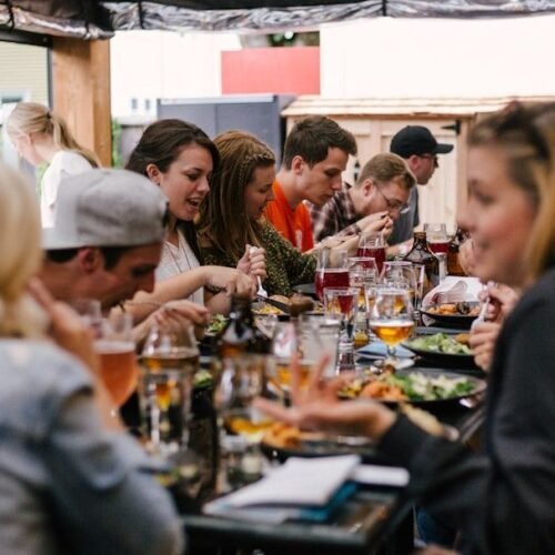 Chefs Warn: Never Arrive at Restaurants at This Time - Here's the Better Time Instead