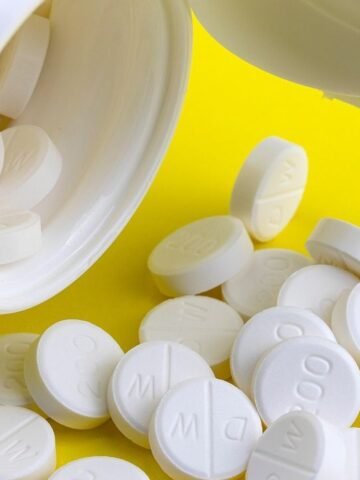 6 Signs You May Be Low on Magnesium - and Foods That Can Help