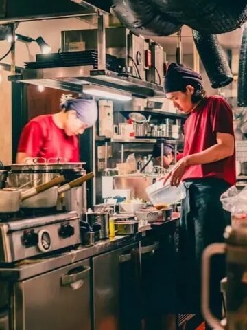 8 Foods Servers Say Customers Order That Instantly Annoy the Entire Kitchen