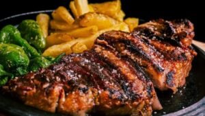 The No-Go List: 11 Restaurant Dishes Diners Say Aren't Worth Ordering Anymore