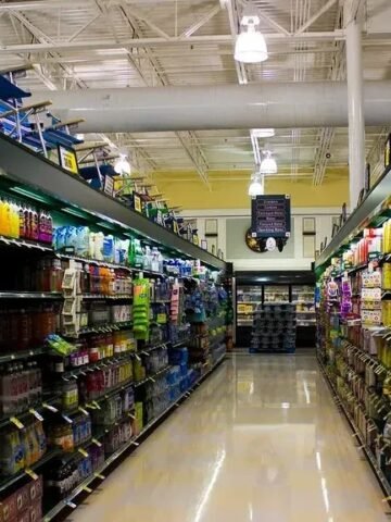 Hold Off on Buying: 10 Grocery Trends Nutritionists Say Might Worry Health Experts