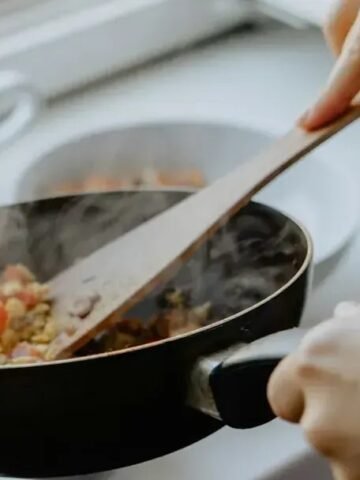 Home Cooks Are Done With This: 7 Everyday Kitchen Frustrations They Refuse To Tolerate In 2026