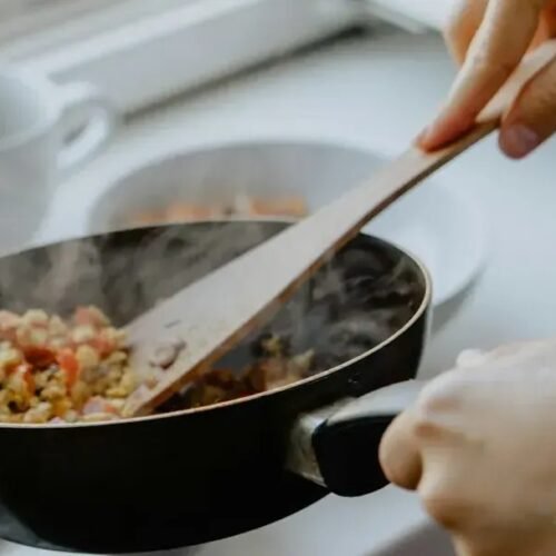 Home Cooks Are Done With This: 7 Everyday Kitchen Frustrations They Refuse To Tolerate In 2026