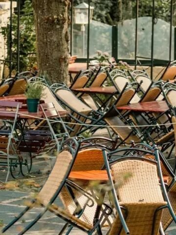 Experts Predict These 7 Types Of Food Businesses Could Disappear In The Next 10 Years