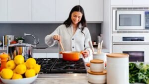 7 Ways Home Cooks Quietly Ruin the Value of Their Dishes, According to Professional Chefs