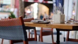 11 Restaurant Shortcuts That Most Diners Never Realize