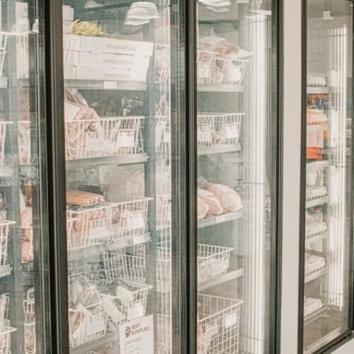 9 Popular Restaurant Dishes That Are Usually Frozen Behind the Scenes